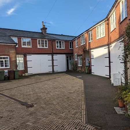 Lovely Stable mews in hidden location Daire Royal Tunbridge Wells Dış mekan fotoğraf